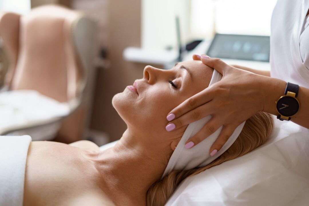 rejuvenating facial massage